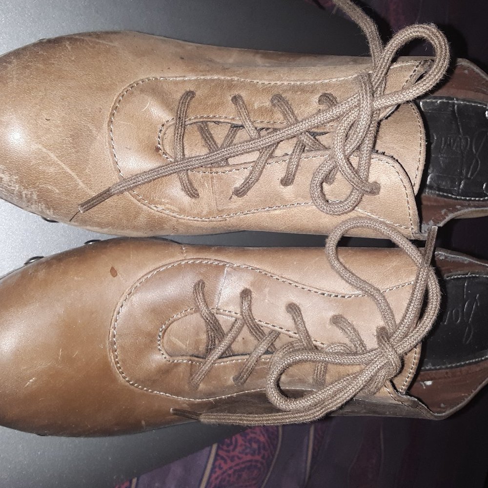 Clogs - Picture 3 of 7